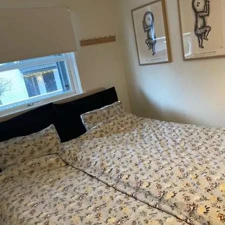 15 Mins From Center, Familyhome Villa *