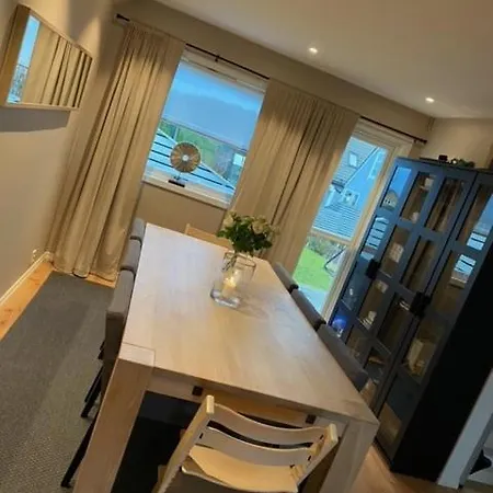 15 Mins From Center, Familyhome Villa Bergen